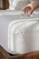 Bambu 3D Tasarım Fitted Jakarlı Örme Sıvı Geçirmez Yatak Alezi Beyaz