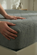 Kapitoneli Sıvı Geçirmez Fitted Alez Gri