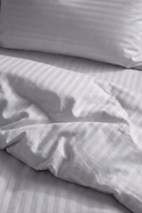 83 Tel (210 TC) Pamuk Saten Çizgili Nevresim Takımı - Tek Kişilik - Lila