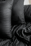 83 Tel (210 TC) Pamuk Saten Çizgili Nevresim Takımı - Çift Kişilik - Siyah