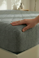 Kapitoneli Telalı Fitted Yatak Koruyucu Gri